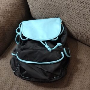 Euc like new Hadaki market park bk pack / purse